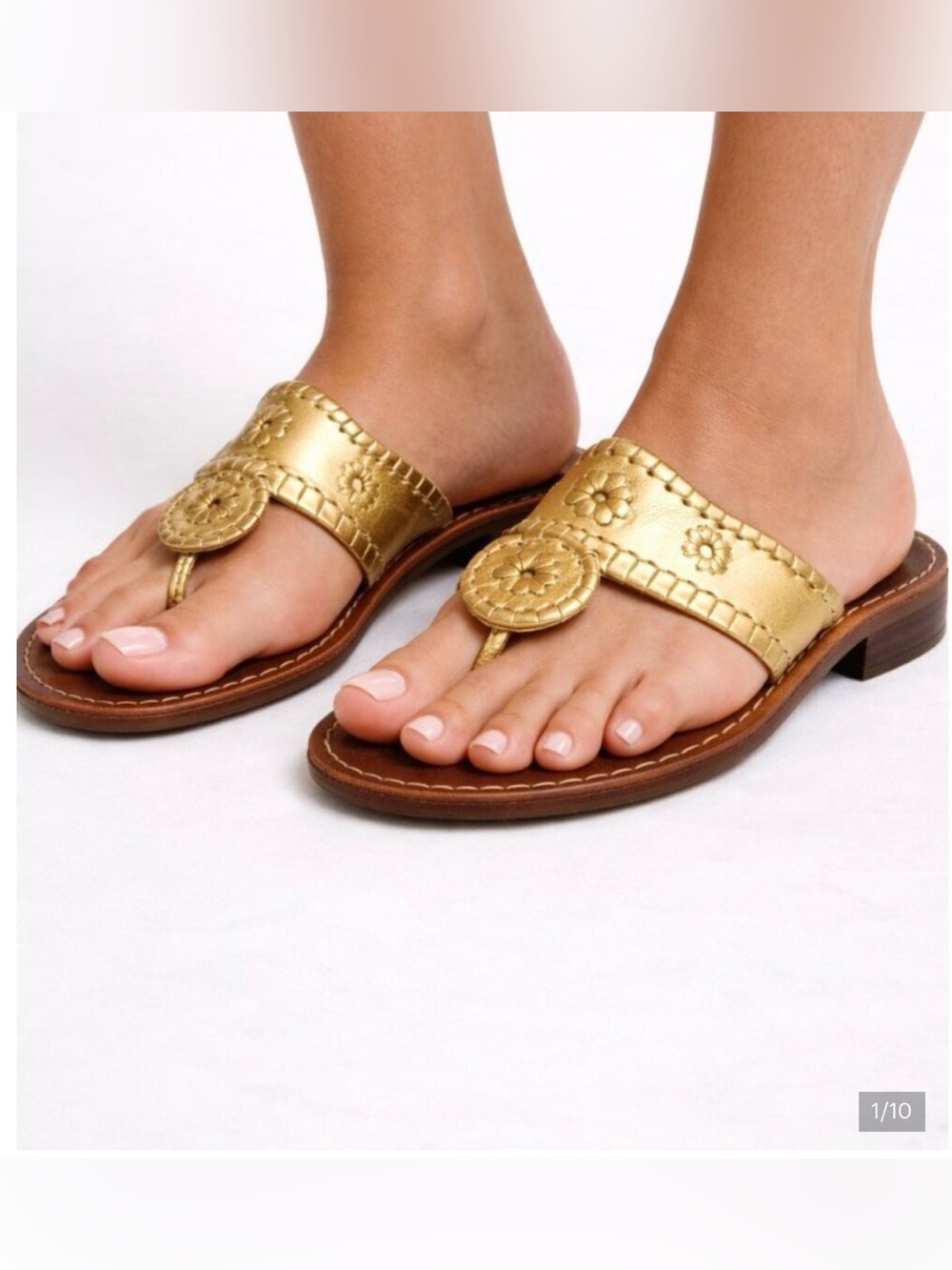 Jack Rogers Gold Leather Thong Sandals with Embossed Medallion Sz 6